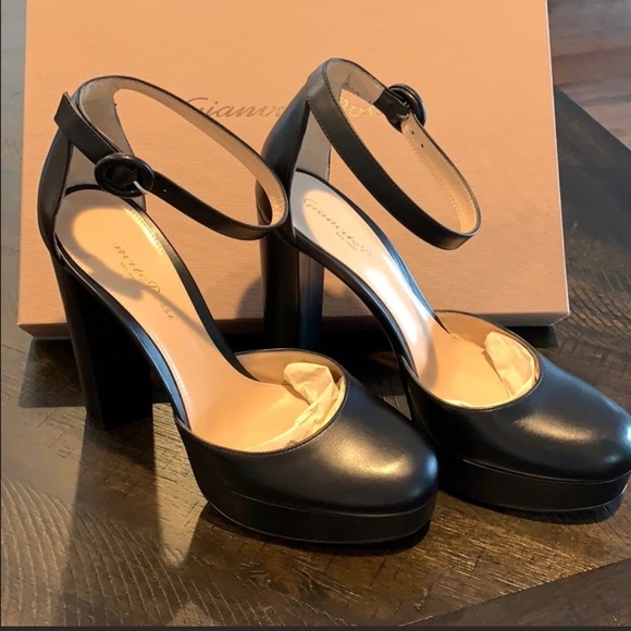 Gianvito Rossi Shoes - Gianvito Rossi - Mary Jane Pump - Never Worn - Ankle Strap Pump - Black Platform